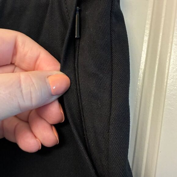 SPANX SPANXsupersmoothM Stretch Twill Short 7" Inseam Black Women's Size Medium - Picture 8 of 10